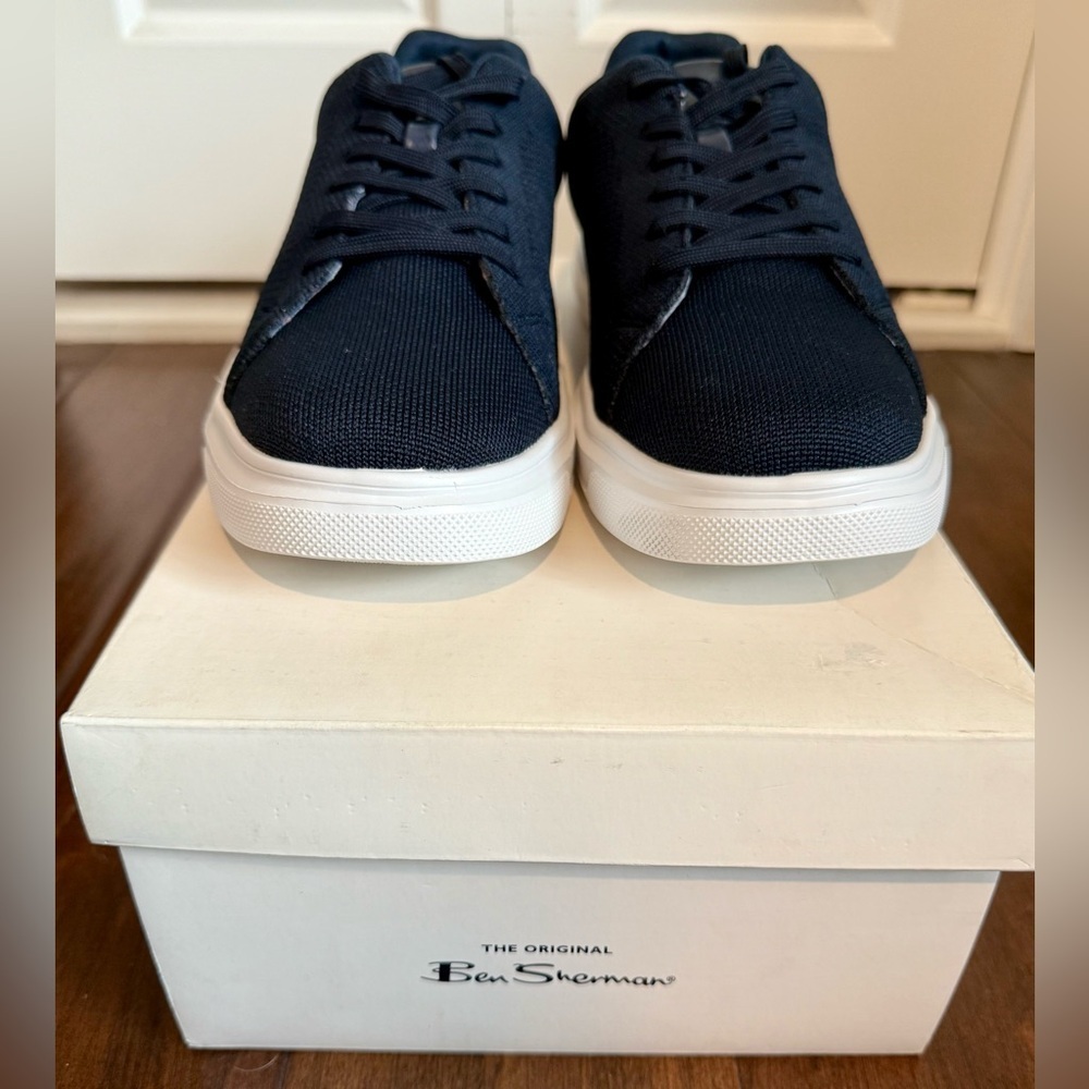 Ben Sherman Hardie Knit Sneakers NWOT 10.5 Navy - Picture 8 of 13